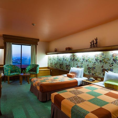 Baan Din Ki Hotel Chiang Mai Bagian luar foto