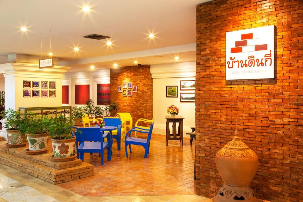 Baan Din Ki Hotel Chiang Mai Bagian luar foto