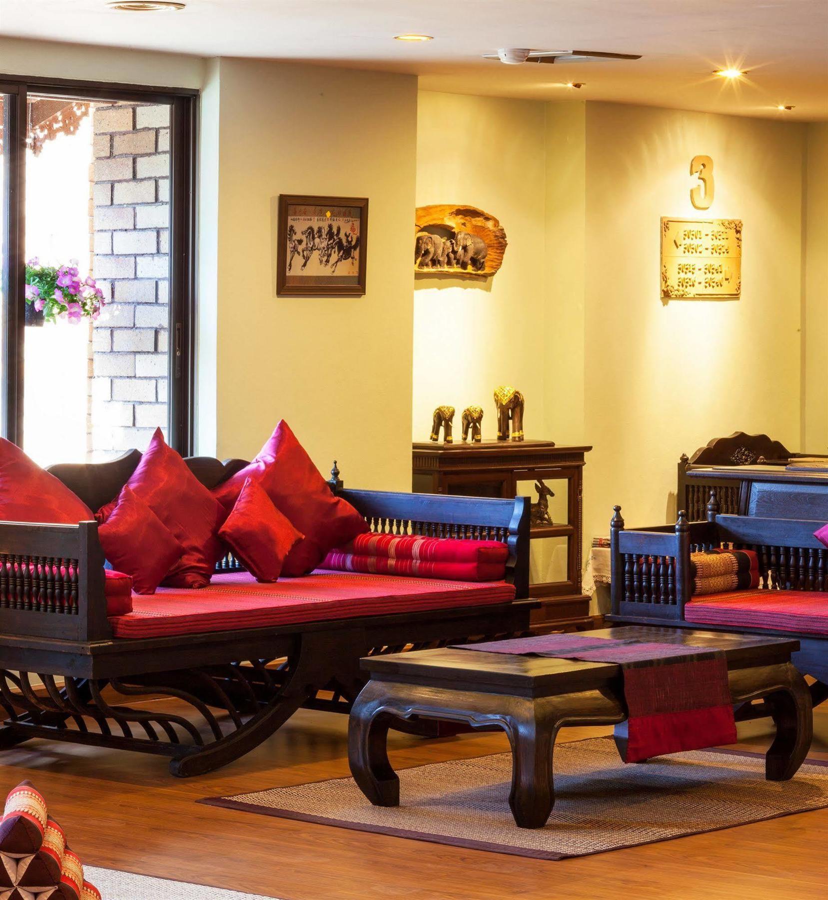 Baan Din Ki Hotel Chiang Mai Bagian luar foto
