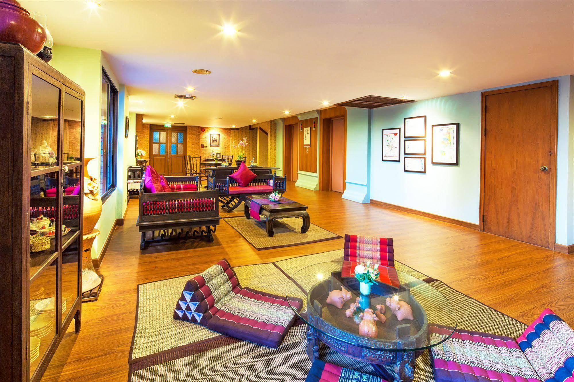 Baan Din Ki Hotel Chiang Mai Bagian luar foto