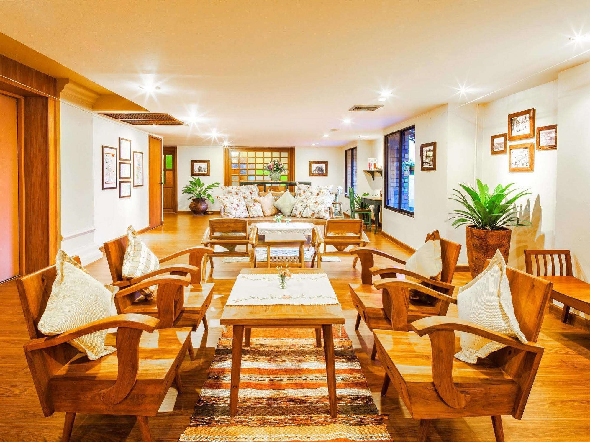 Baan Din Ki Hotel Chiang Mai Bagian luar foto