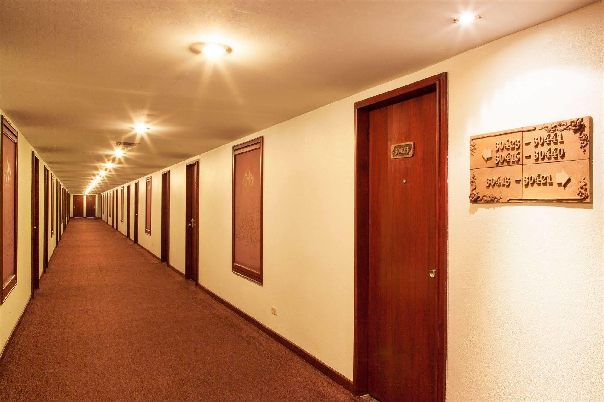 Baan Din Ki Hotel Chiang Mai Bagian luar foto