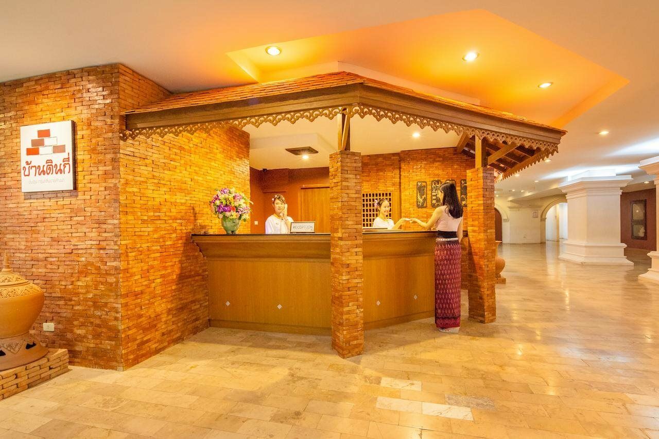Baan Din Ki Hotel Chiang Mai Bagian luar foto